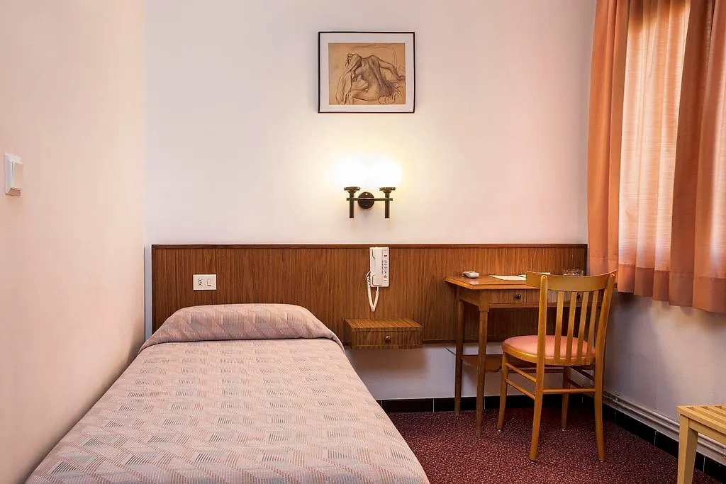 Hotel Emporium - Adults Only كاستيلو دي إمبوريس